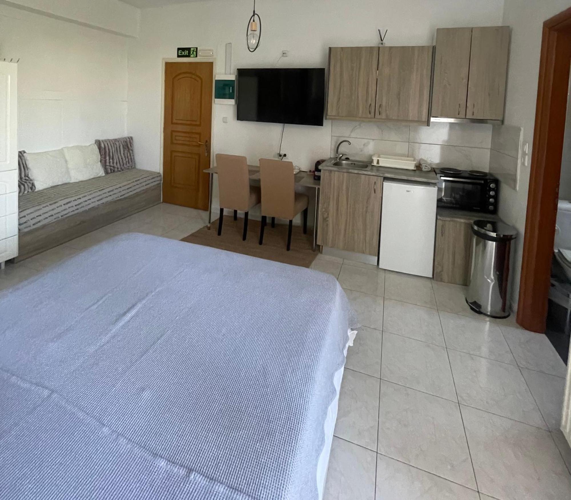 Greece Apartments Now Patras Dış mekan fotoğraf